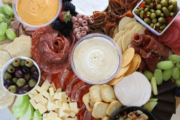 Elegant cheese and charcuterie board for the best dishes for your thanksgiving dinner celebration this year in city mountains